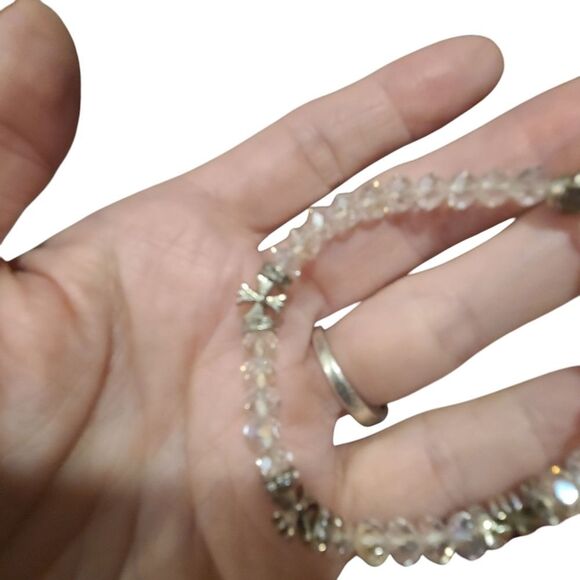 VINTAGE Bracelets‎ Set of Two Clear Beaded With Silver Crosses Stretchy - Picture 4 of 8